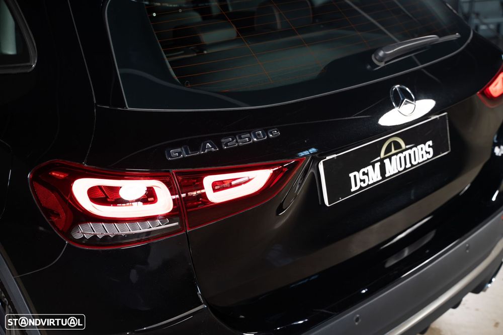 Mercedes-Benz GLA 250 e 8G-DCT AMG Line - 10