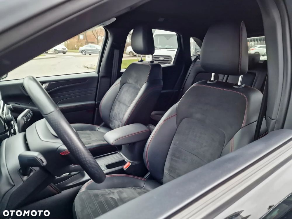 Ford Kuga 1.5 EcoBoost FWD ST-Line X - 22