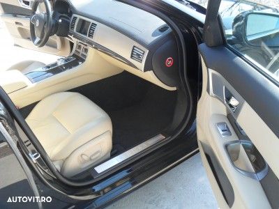 Jaguar XF 3.0D - 3