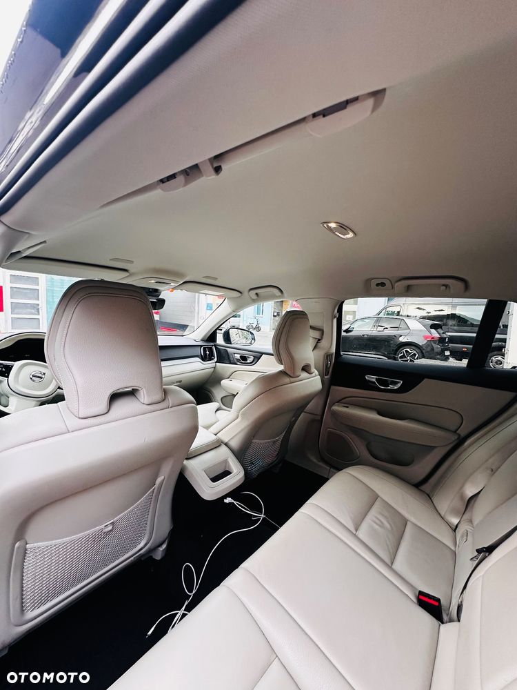 Volvo V60 B4 D Core - 8