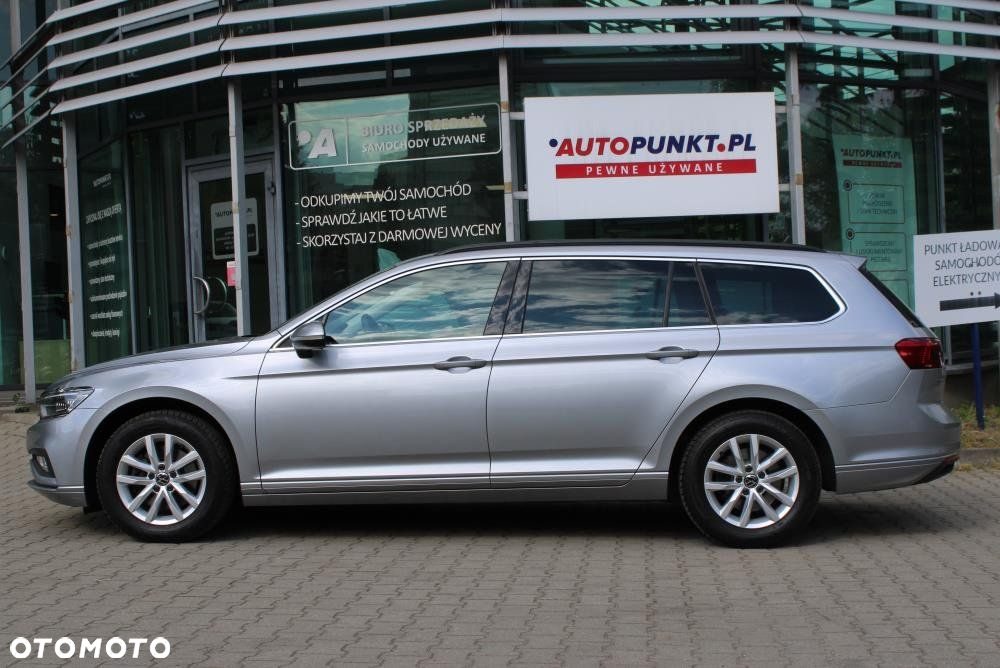 Volkswagen Passat - 8
