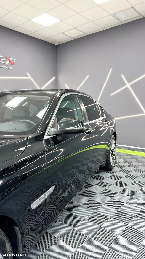 BMW Seria 7 740d xDrive - 14
