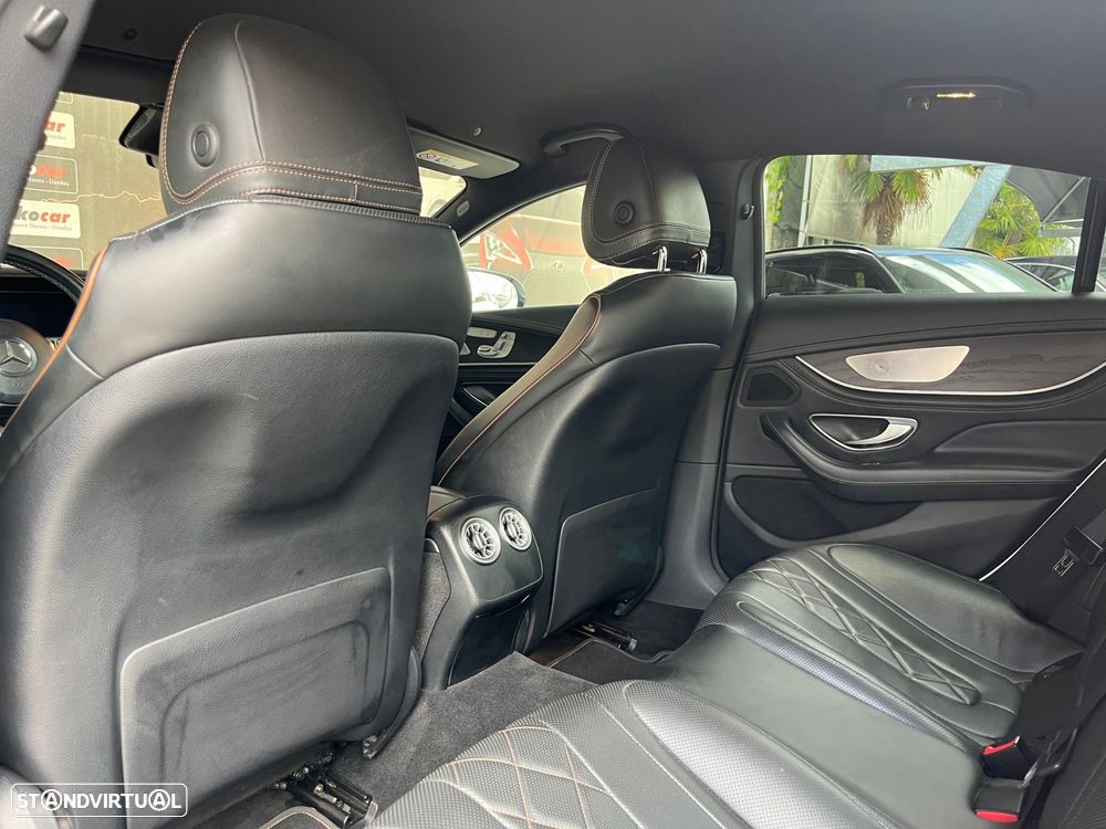 Mercedes-Benz CLS 400 - 50