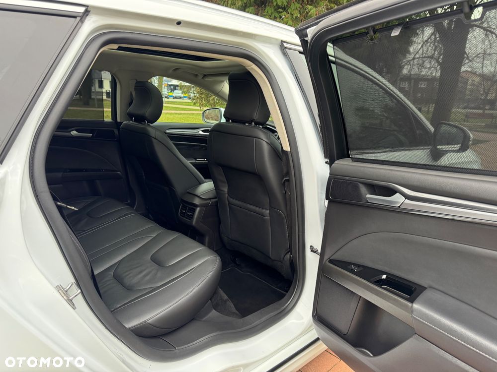 Ford Mondeo 2.0 TDCi Titanium PowerShift - 34