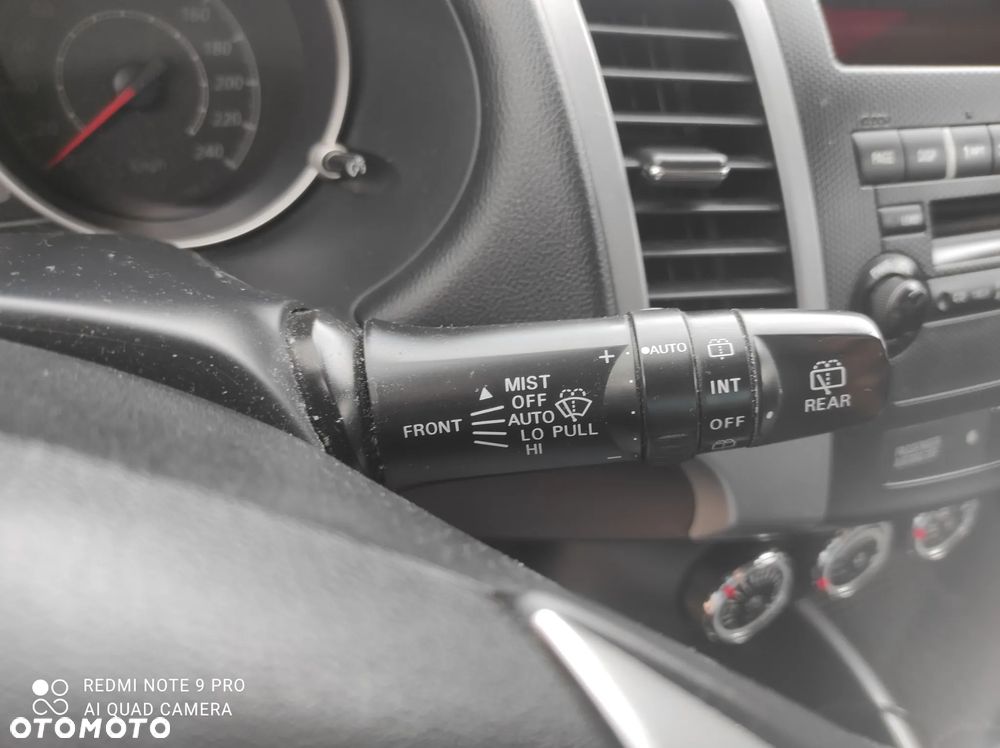 Mitsubishi Outlander - 20