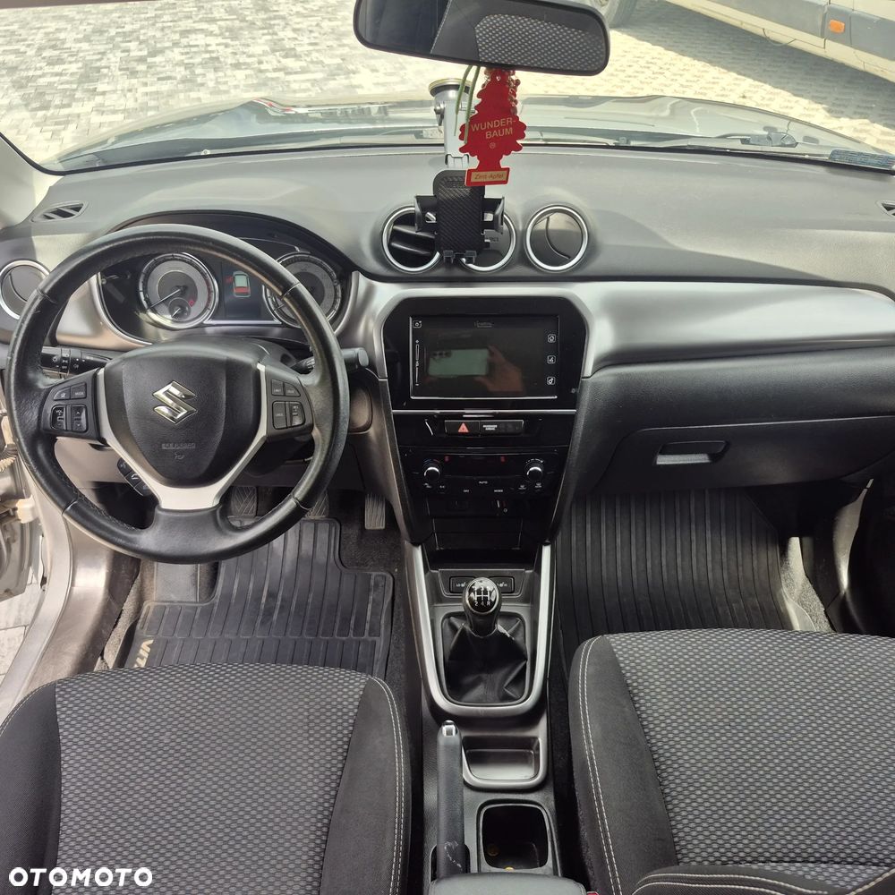 Suzuki Vitara 1.0 Boosterjet Premium 2WD - 3