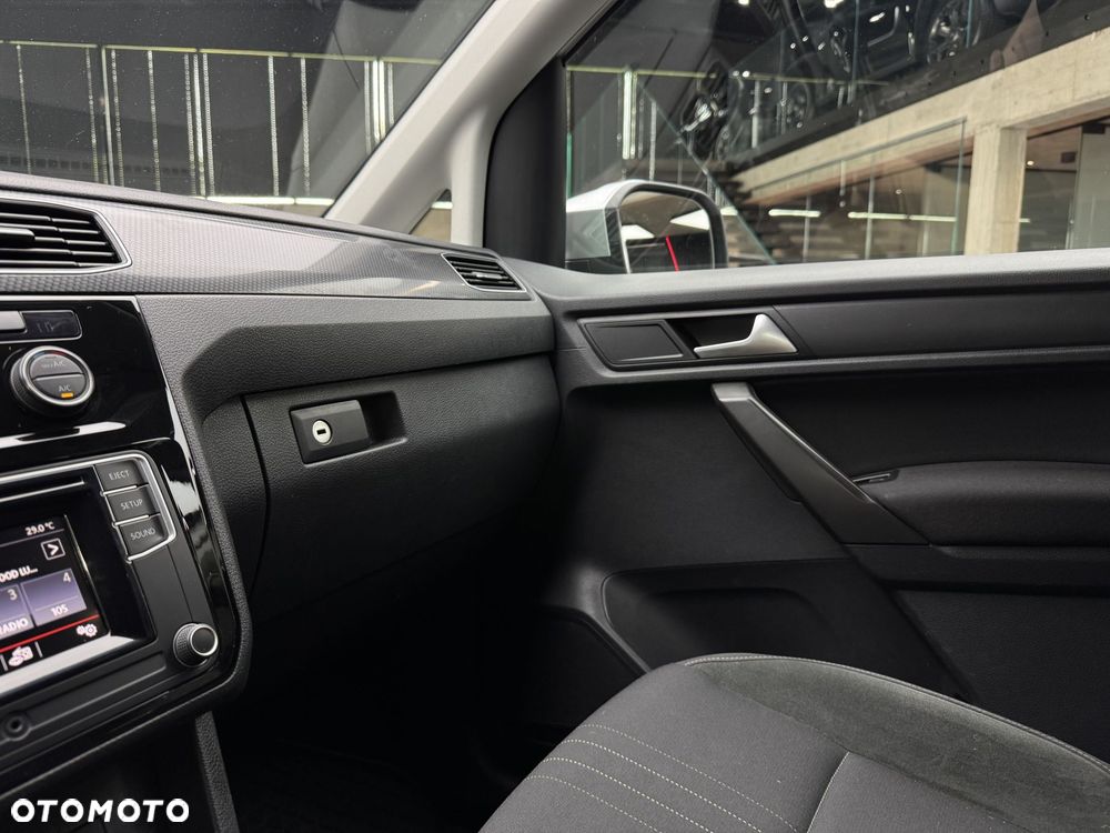 Volkswagen Caddy 2.0 TDI Alltrack 4Motion - 30