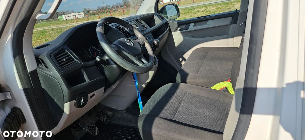 Volkswagen Transporter T6 - 11