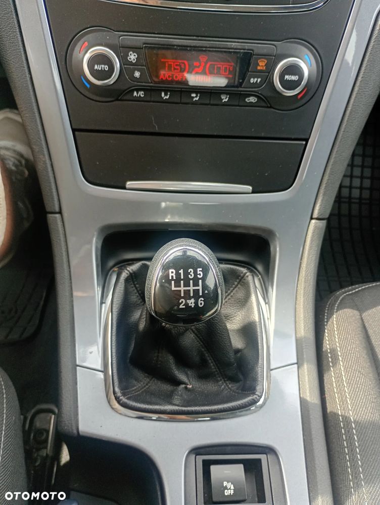 Ford Mondeo 2.0 TDCi Ambiente MPS6 - 25