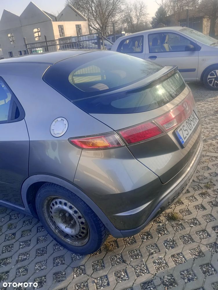 Honda Civic 1.8 Comfort - 4