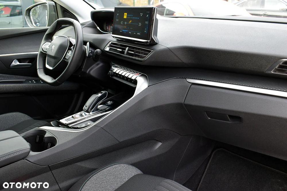 Peugeot 3008 1.2 PureTech GPF Active S&S EAT8 - 9