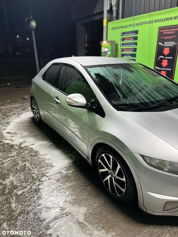 Honda Civic 1.4 i-VTEC - 4