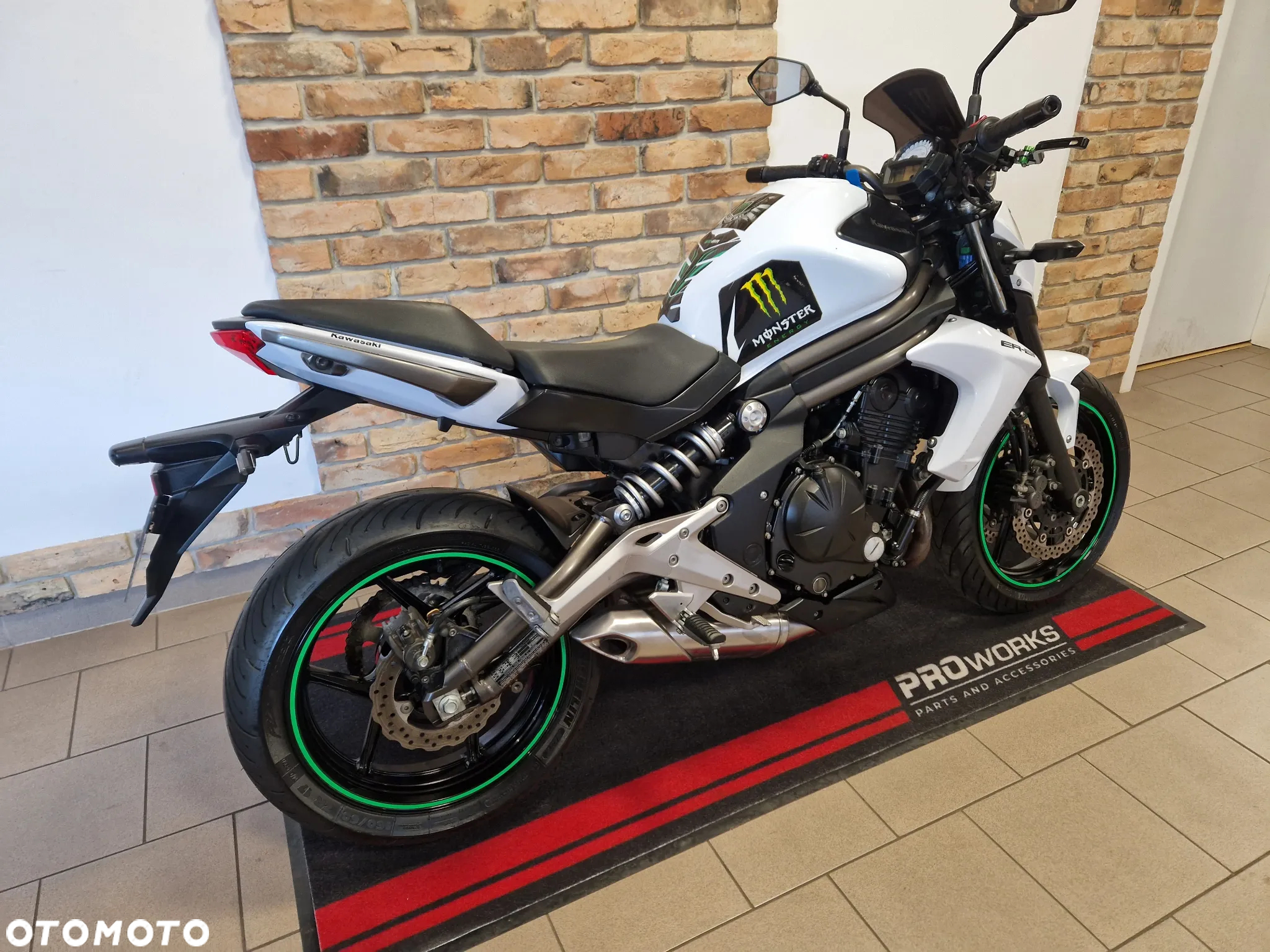 Kawasaki ER - 3