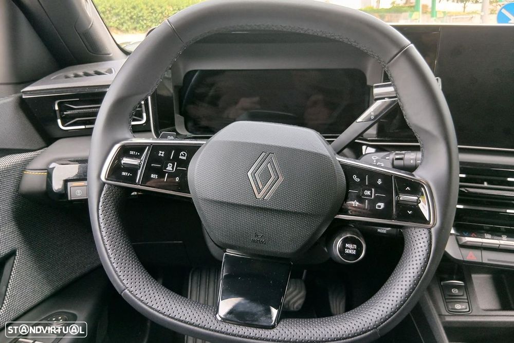 Renault 4 E-Tech 52 kWh Iconic Autonomia Conforto - 10