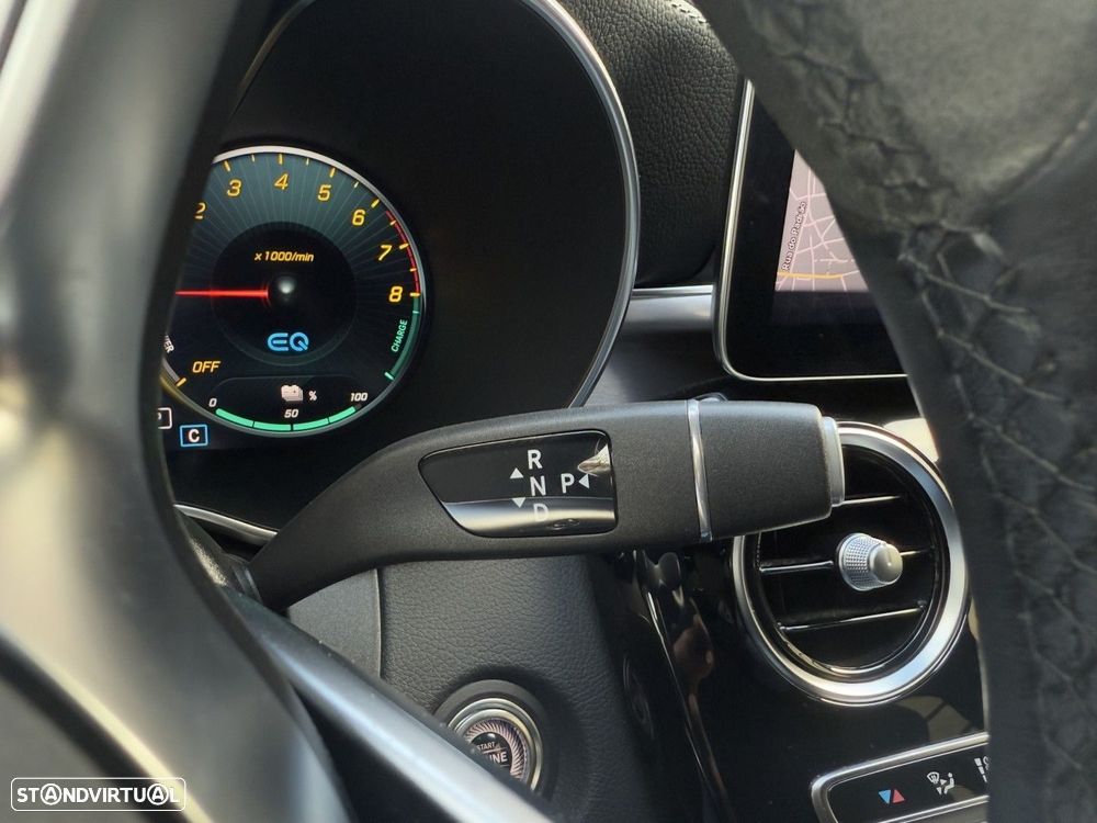 Mercedes-Benz C 300 e AMG Line - 32