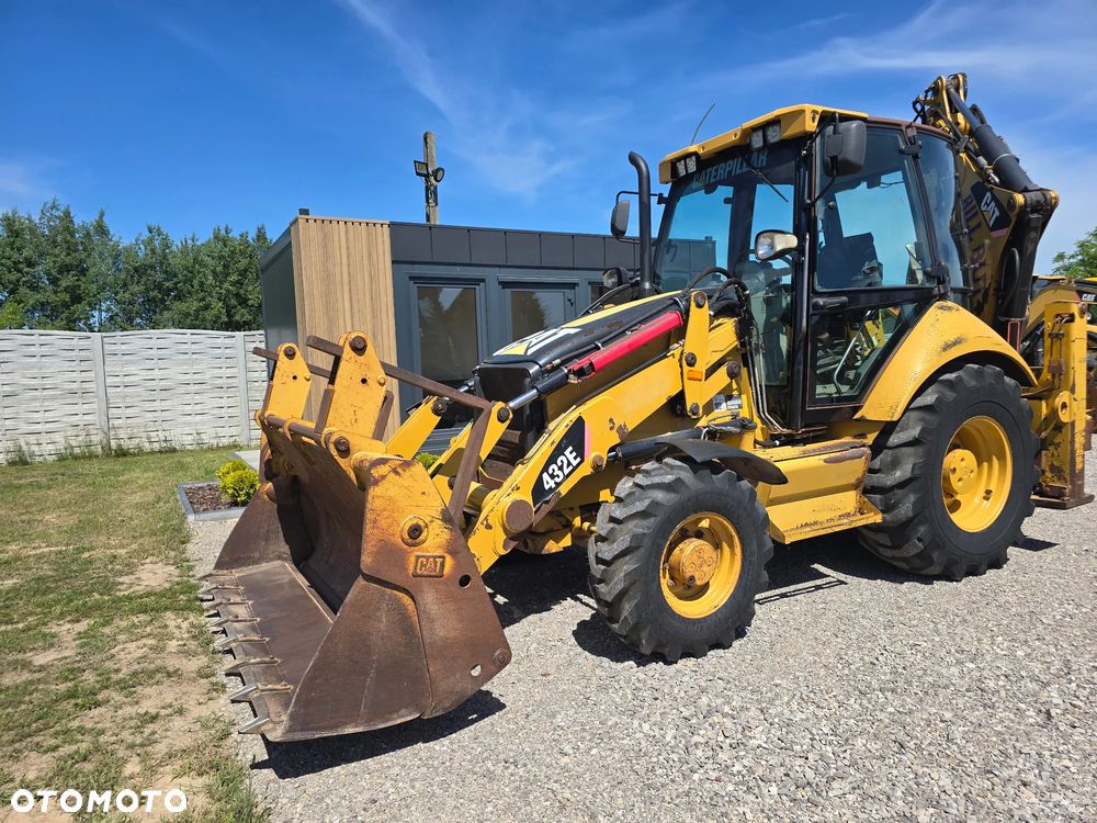 Caterpillar - 2