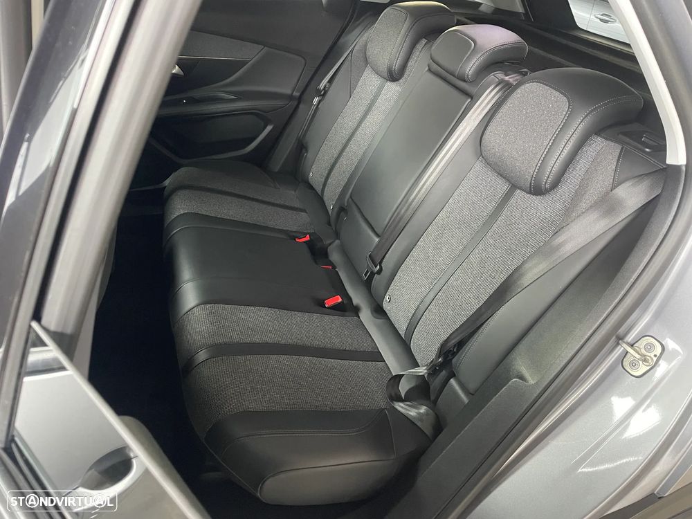 Peugeot 3008 BlueHDi 130 Stop & Start EAT8 Allure - 13