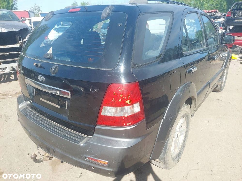 KOMPLETNY TYŁ KIA SORENTO I YC KLAPA ZDERZAK TYŁ LAMPA TYŁ LEWA PRAWA - 17