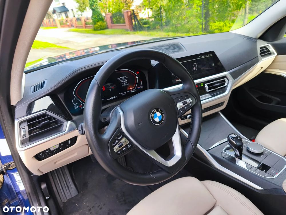 BMW Seria 3 320d xDrive MHEV Luxury Line - 9