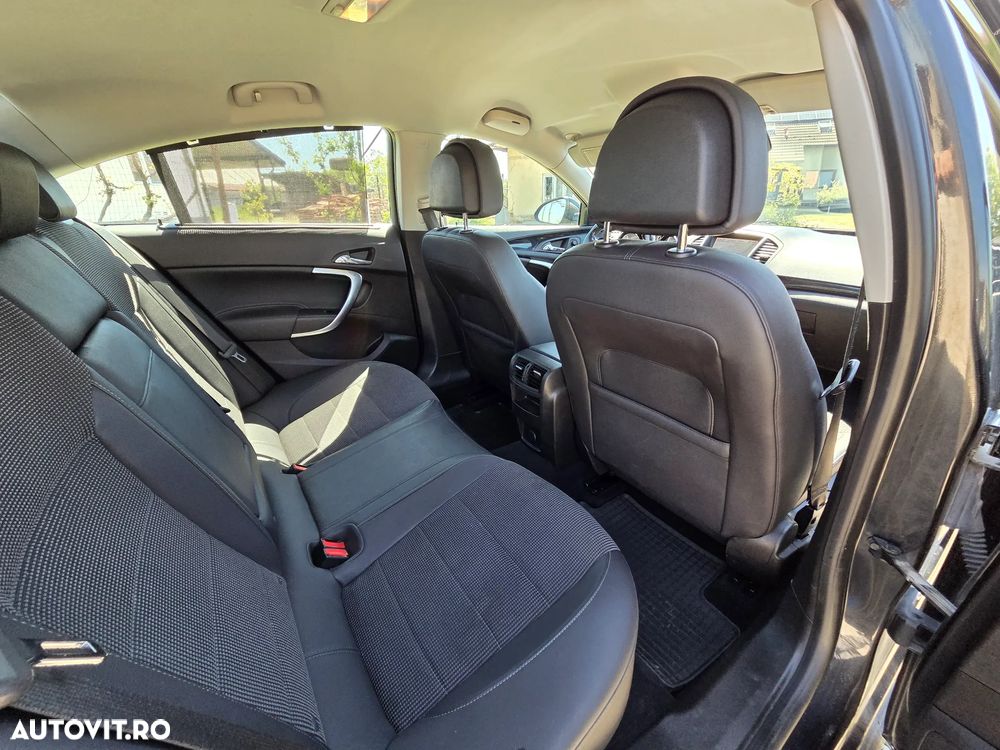 Opel Insignia - 8
