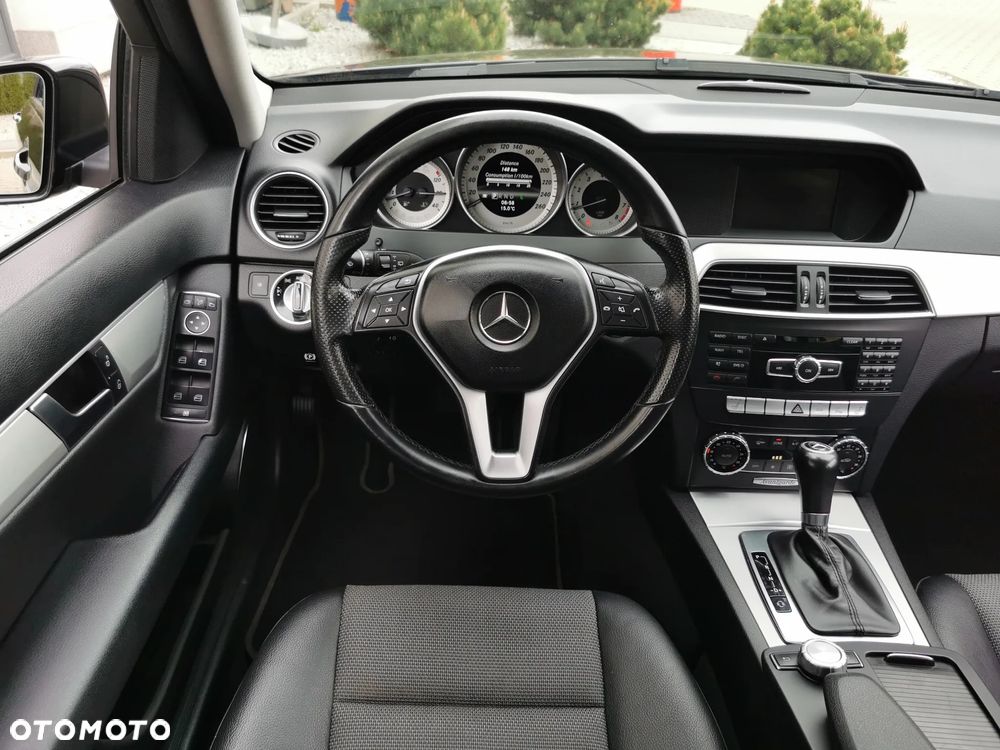 Mercedes-Benz Klasa C 180 (BlueEFFICIENCY) 7G-TRONIC Avantgarde - 16