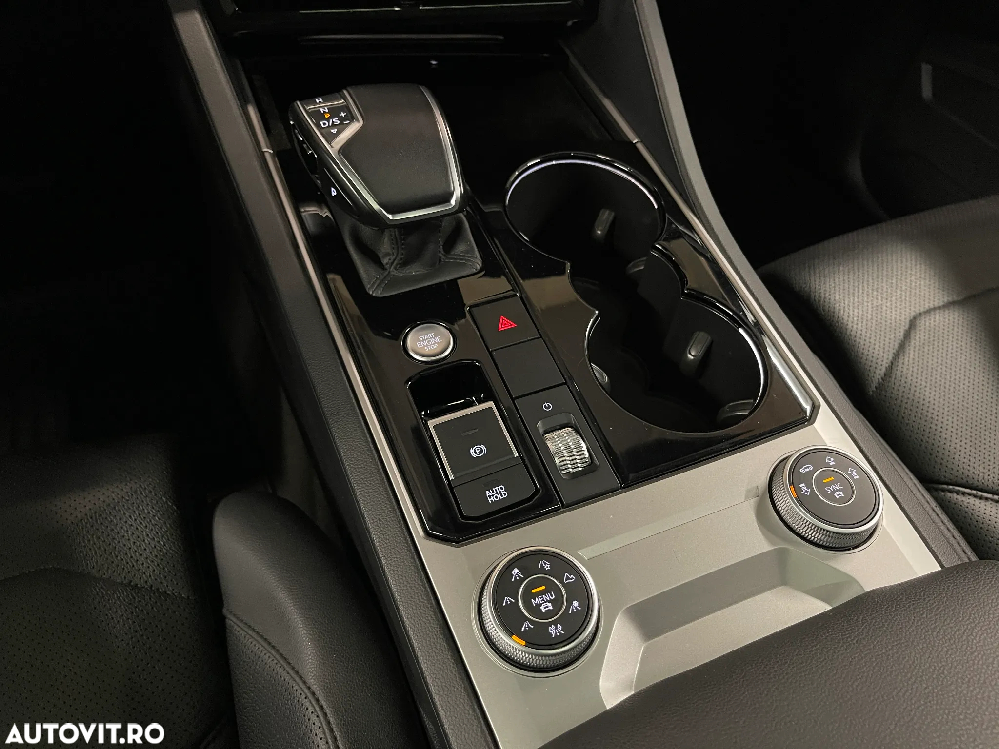 Volkswagen Touareg V6 TDI Elegance - 26