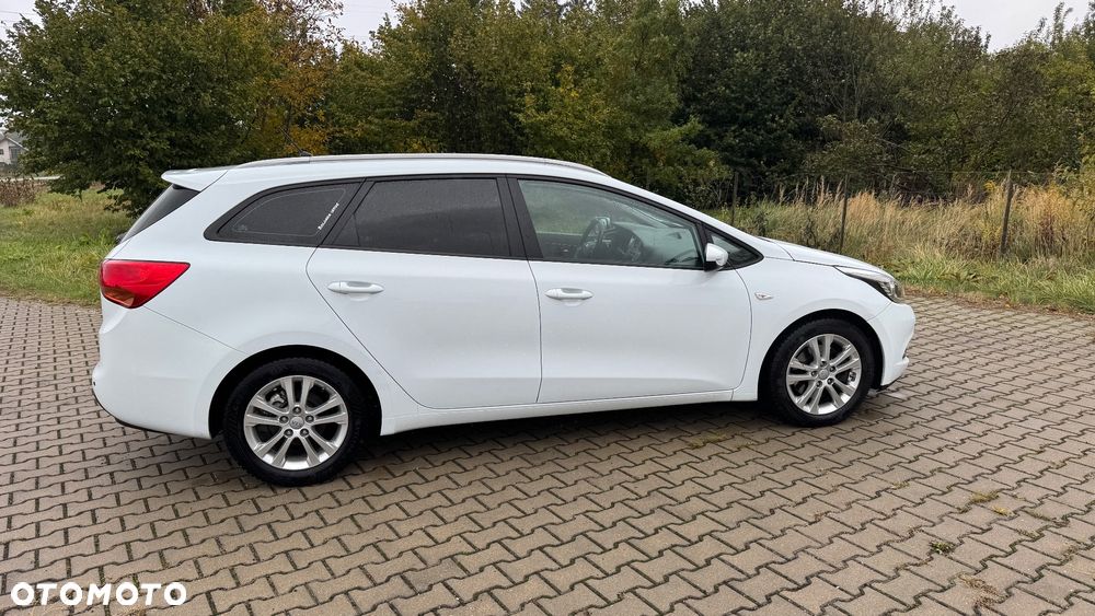 Kia Ceed - 9