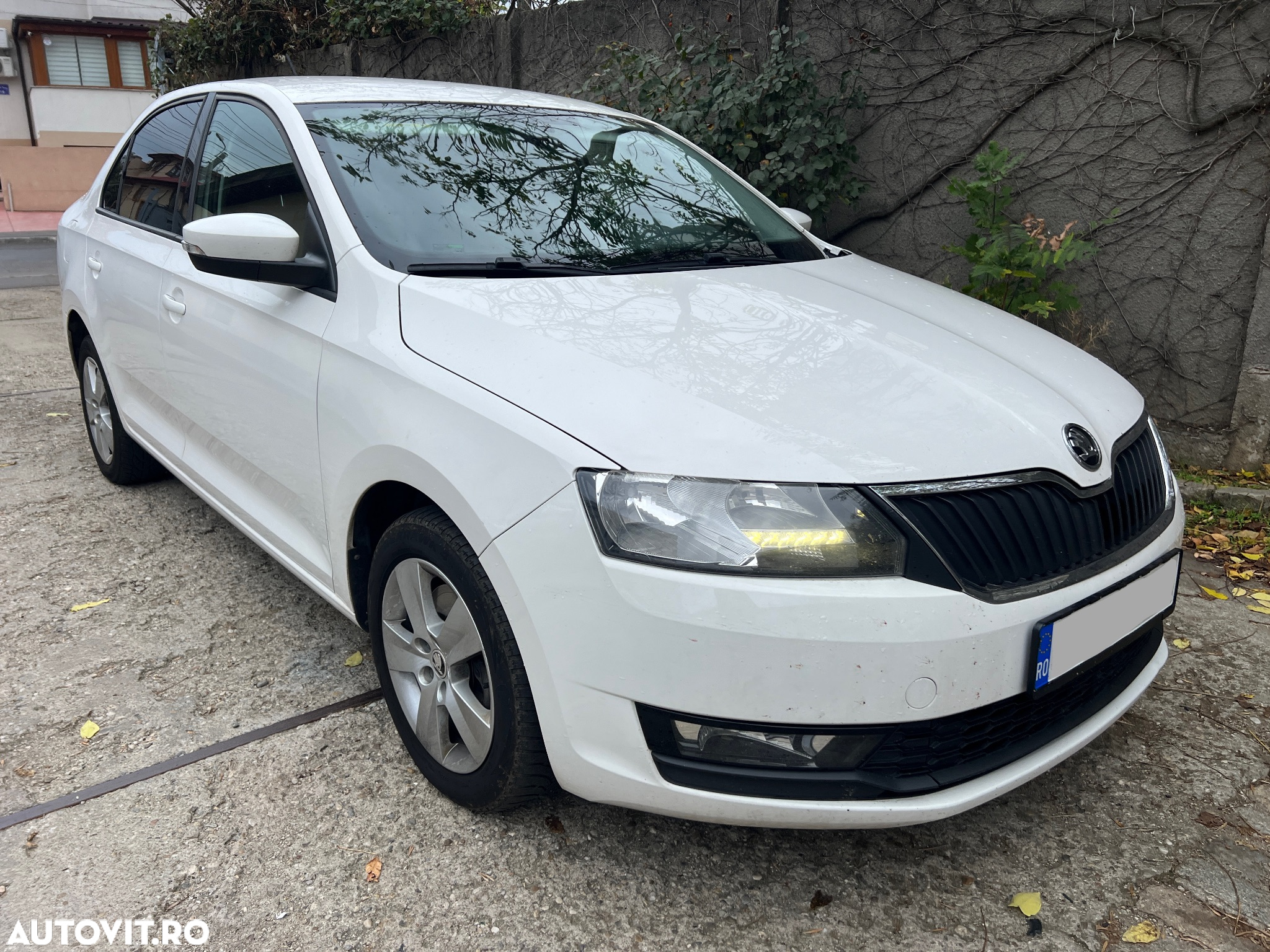 Skoda RAPID 1.6 TDI Style - 10