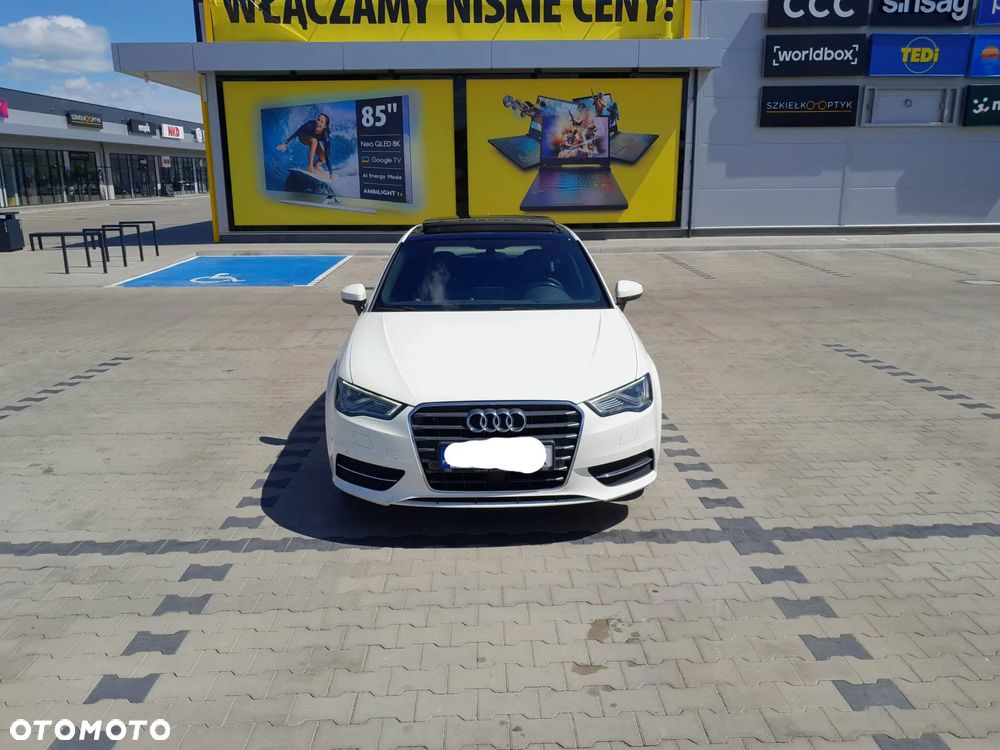 Audi A3 Sportback 2.0 TDI Ambiente S tronic - 2