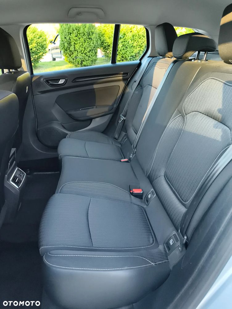 Renault Megane ENERGY dCi 110 Start & Stop Paris - 9
