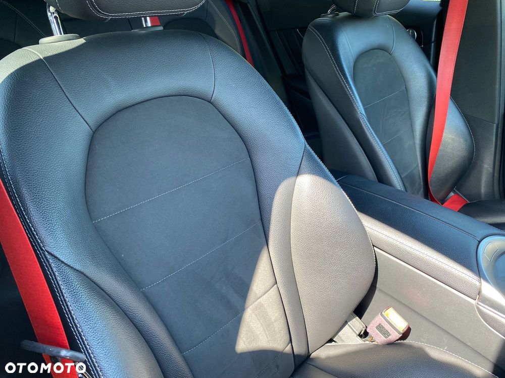 Mercedes-Benz GLC Coupe 250 4-Matic - 24