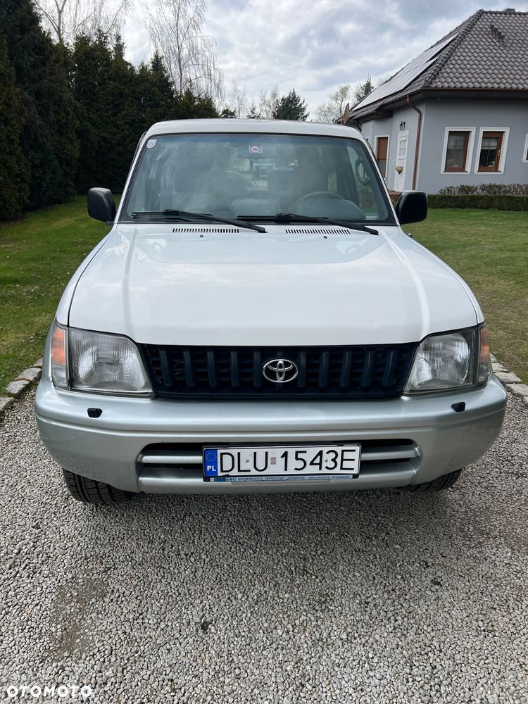 Toyota Land Cruiser - 3