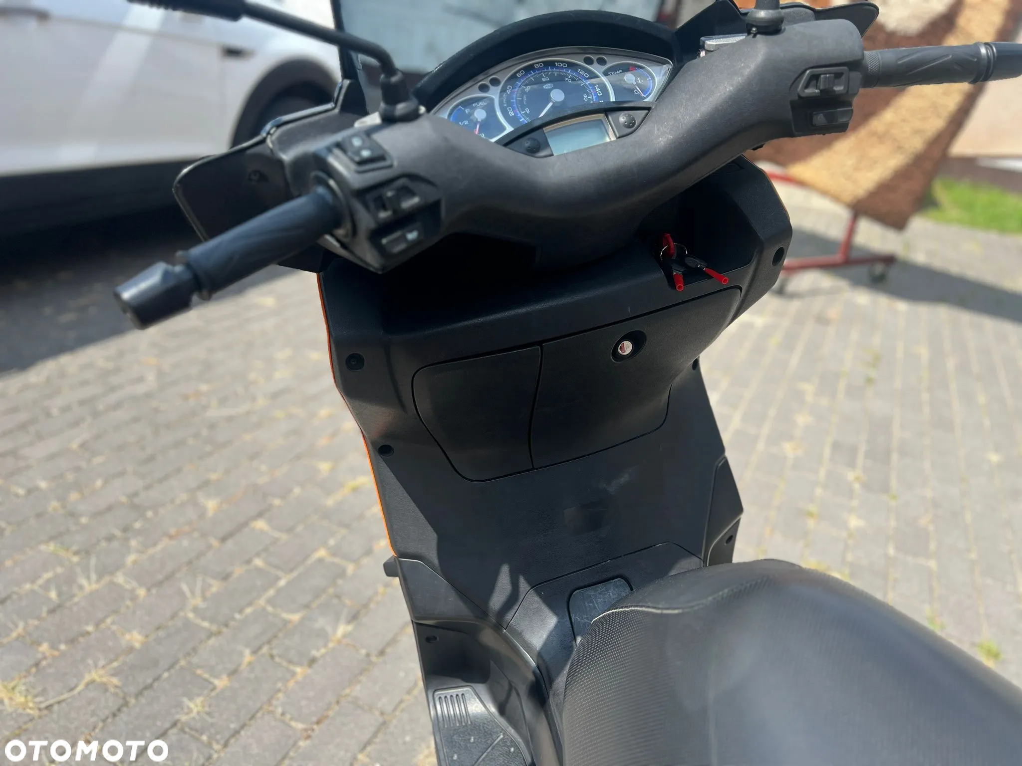 Yamaha X-max - 5