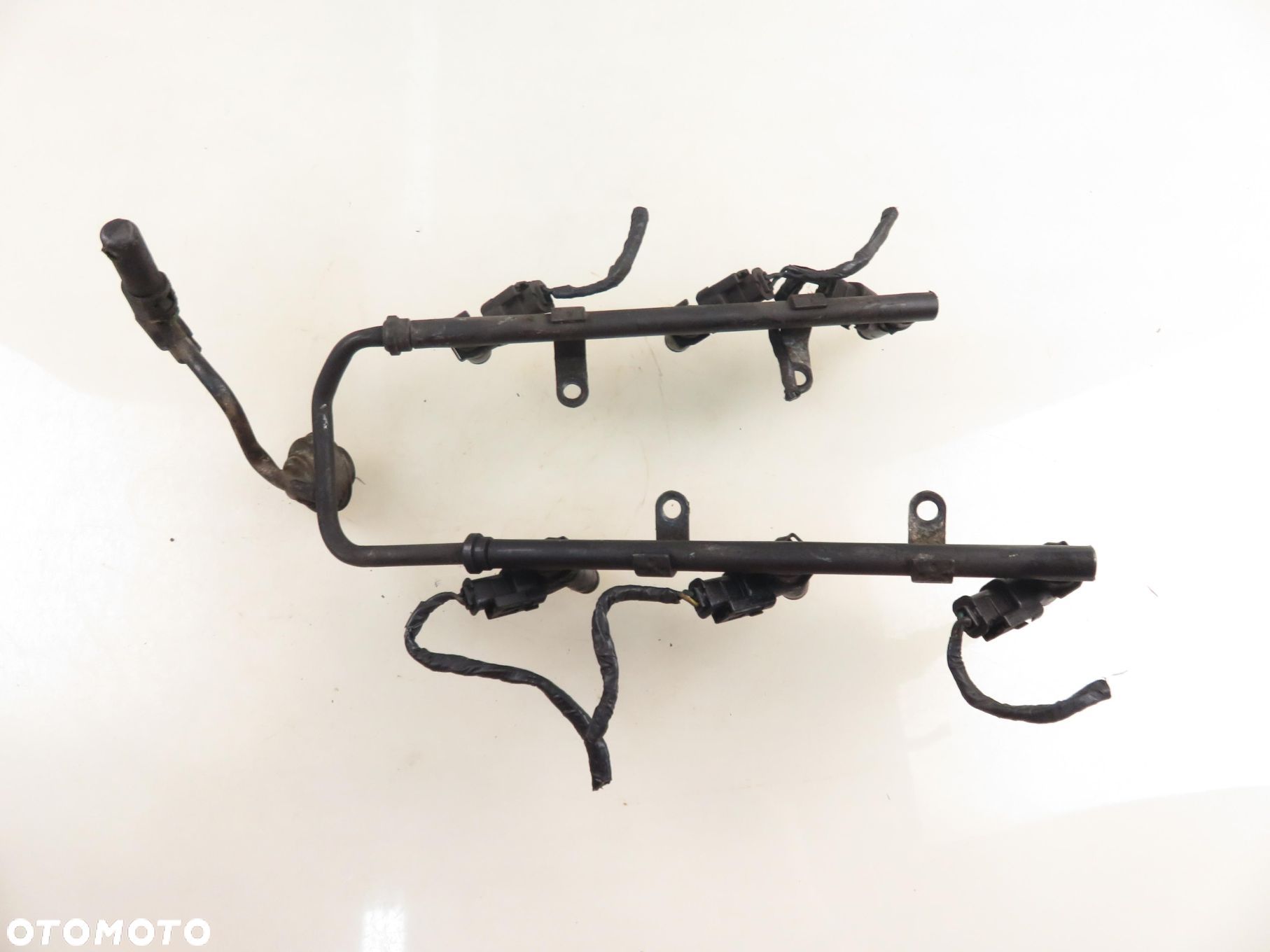 LISTWA WTRYSKOWA CHRYSLER 300M (LR) 2.7 04591306AB EER - 1