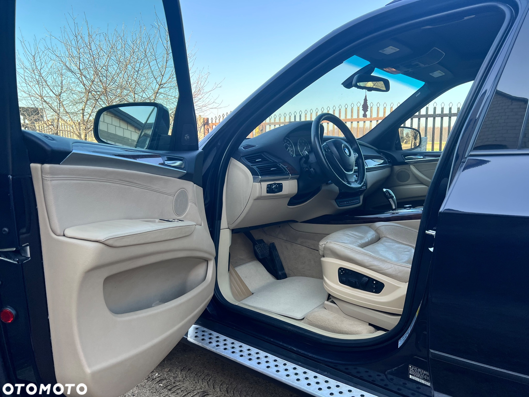 BMW X5 4.8i xDrive - 12
