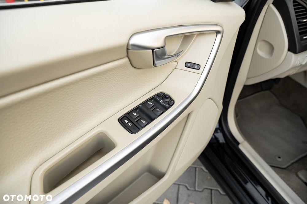 Volvo XC 60 D3 AWD Summum - 16