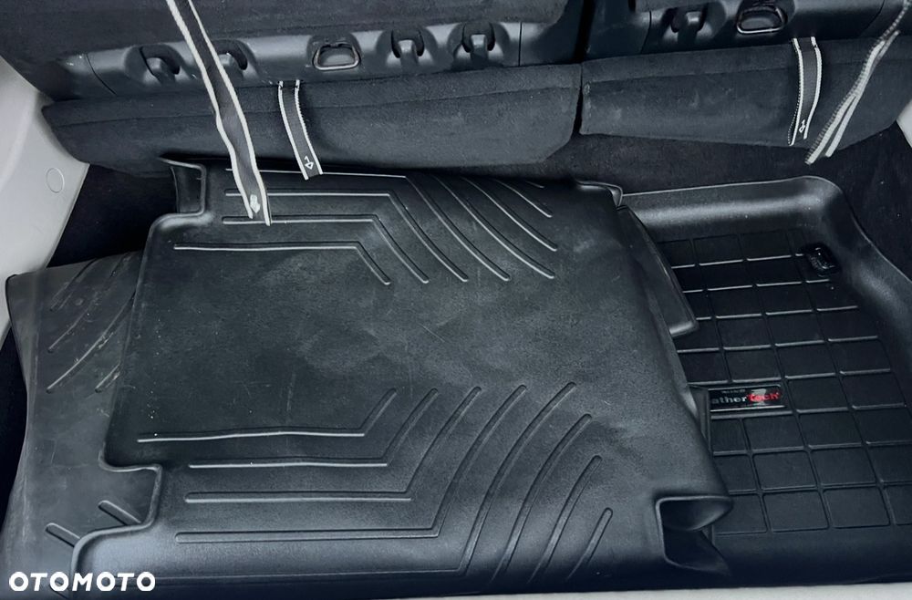 Chrysler Pacifica - 22