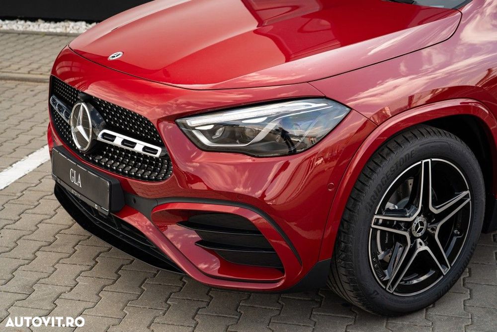 Mercedes-Benz GLA - 9