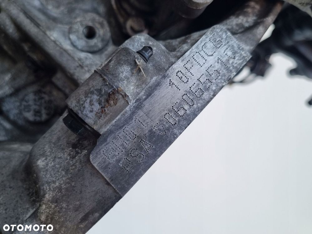 SILNIK Citroen DS3 1.4 BLUE HDI 8HR 8H01 10FDCG - 6