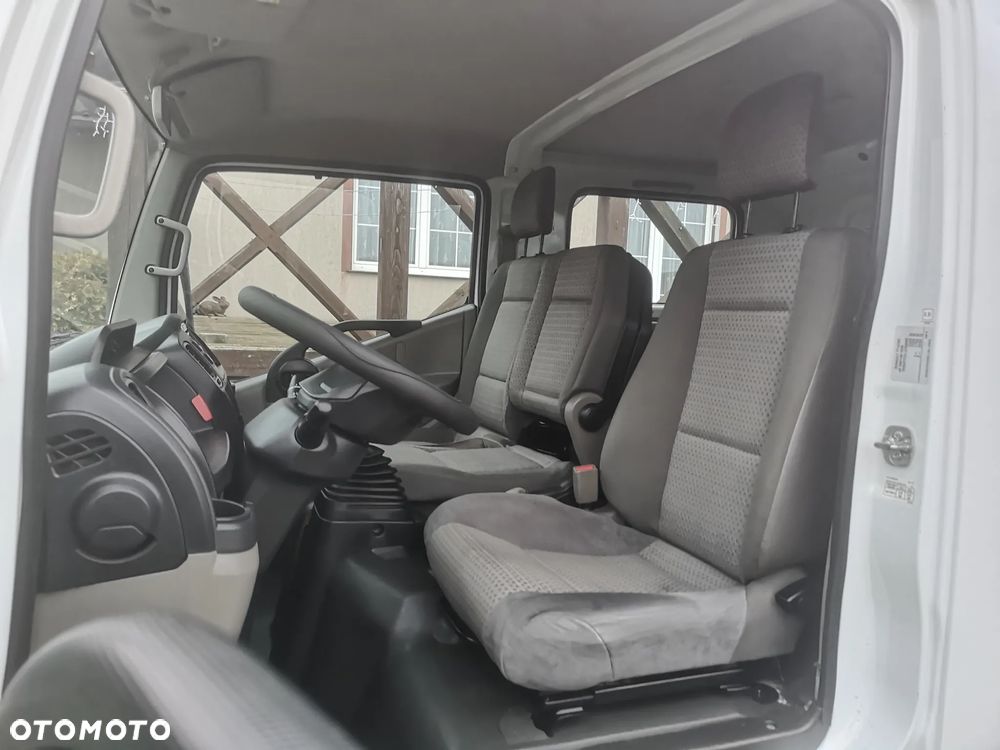 Renault Maxity 2.5dXi 140 - 11