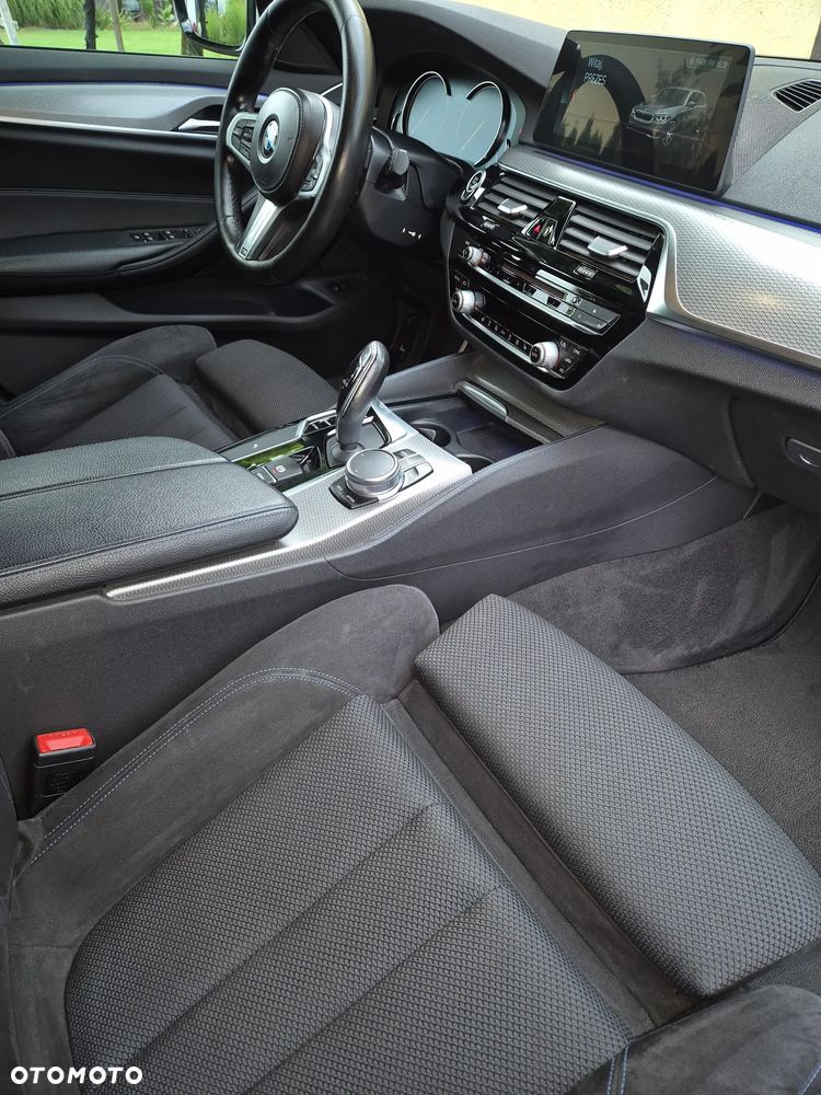 BMW Seria 5 520d xDrive M Sport sport - 14