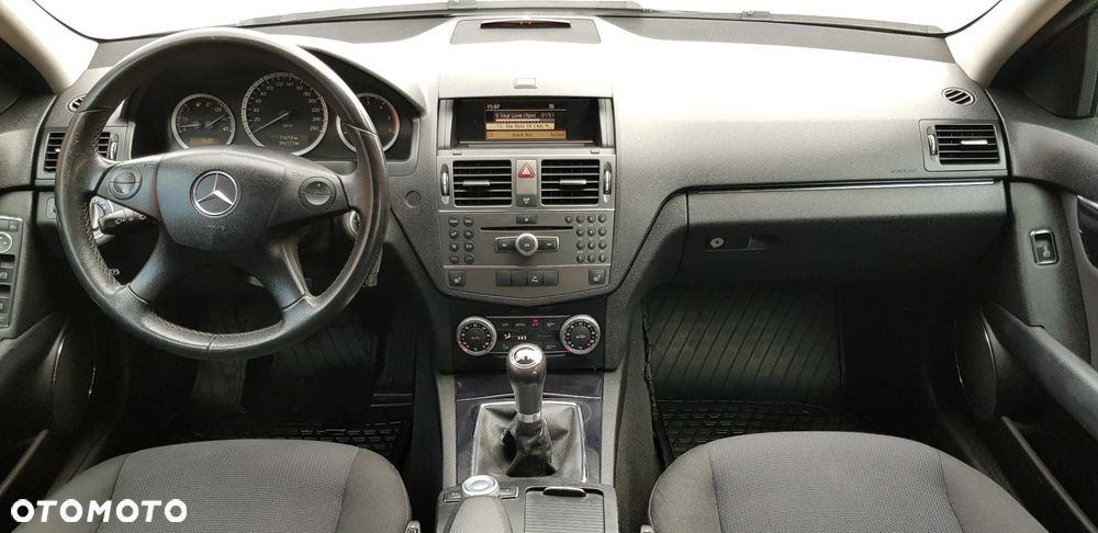 Mercedes-Benz Klasa C 200 CDI DPF Classic - 16