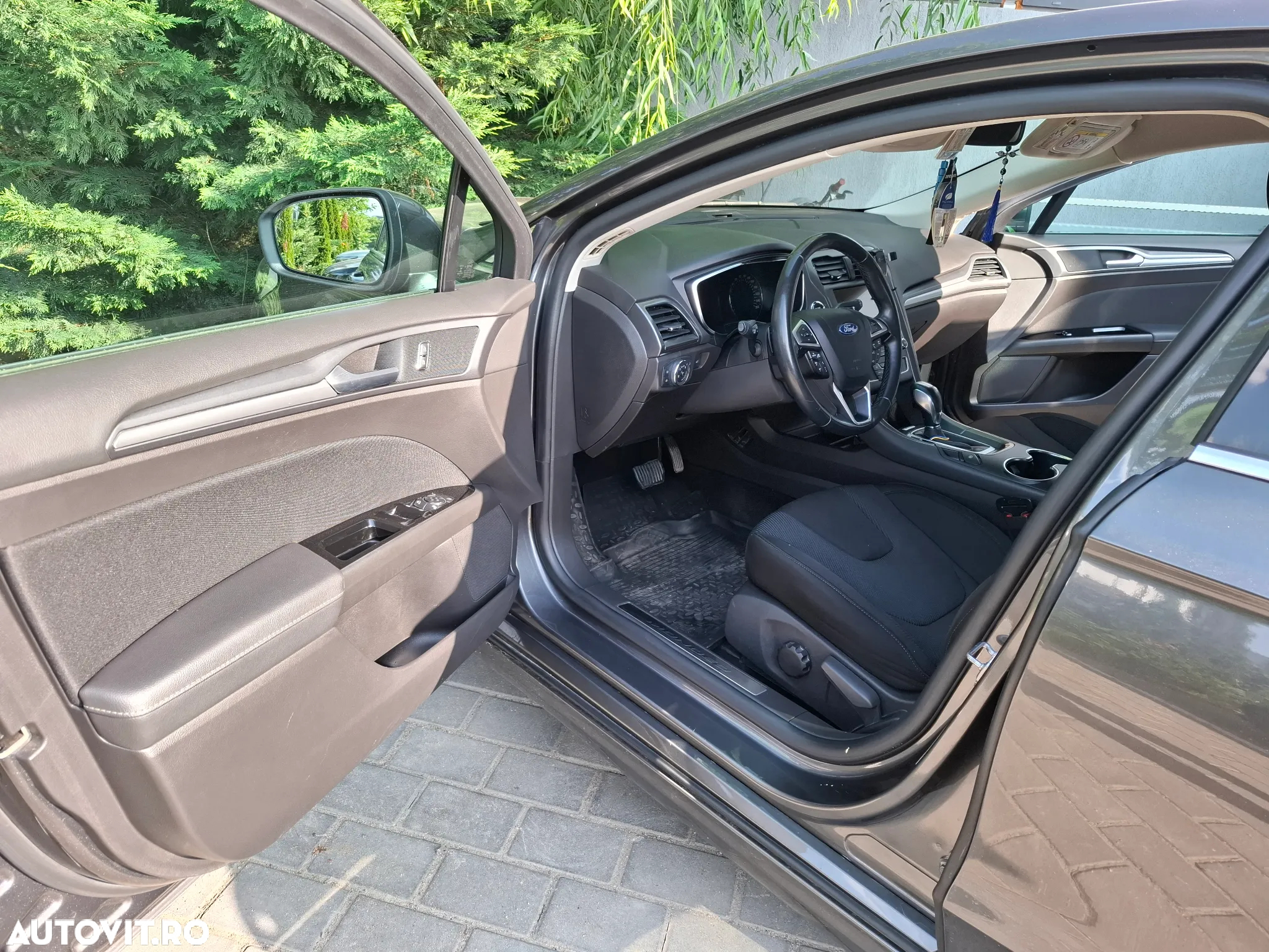 Ford Mondeo 2.0 TDCi Powershift Titanium - 13