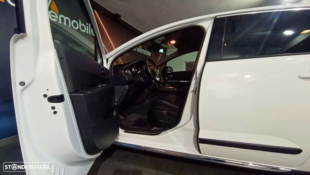 Peugeot 3008 1.2 PureTech Allure - 20