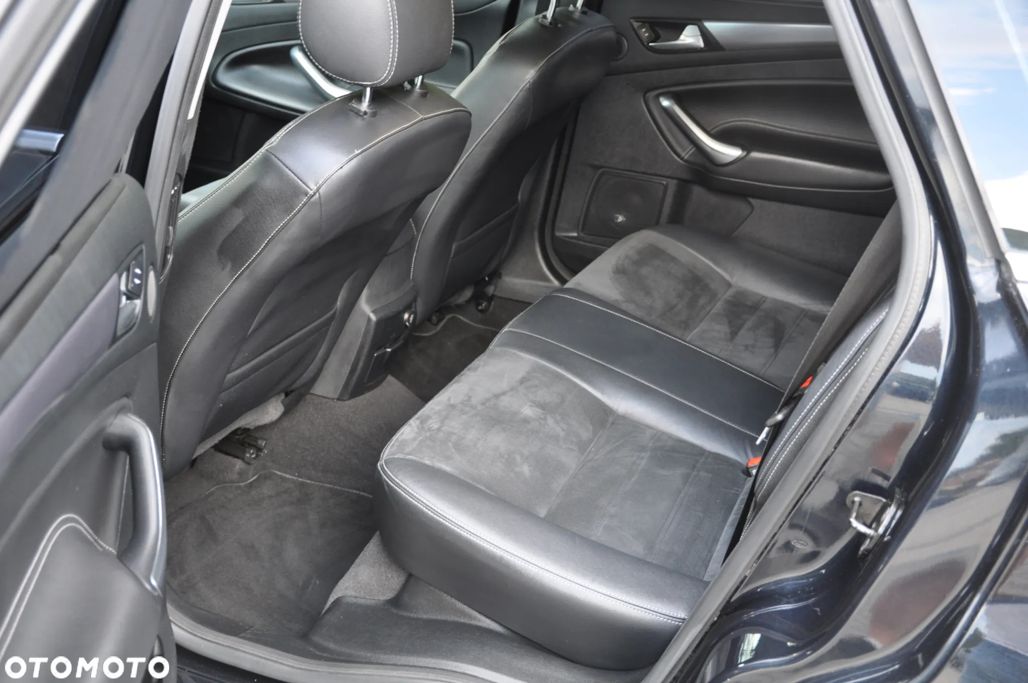 Ford Mondeo 2.0 TDCI Titanium S - 24