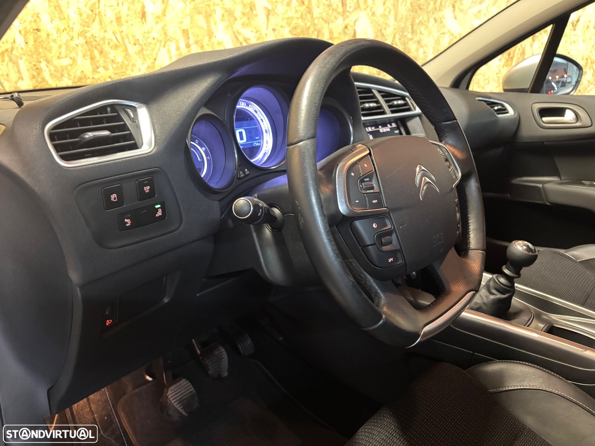 Citroën C4 1.6 e-HDi Exclusive - 10