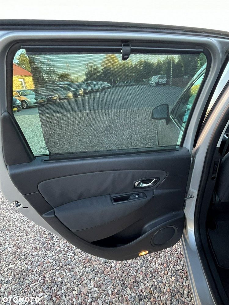 Renault Scenic - 12