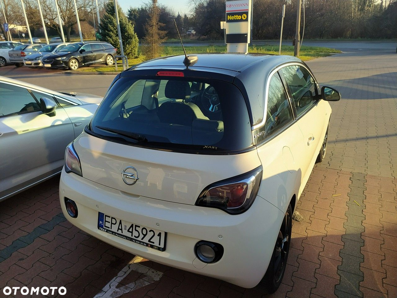 Opel Adam 1.2 - 12