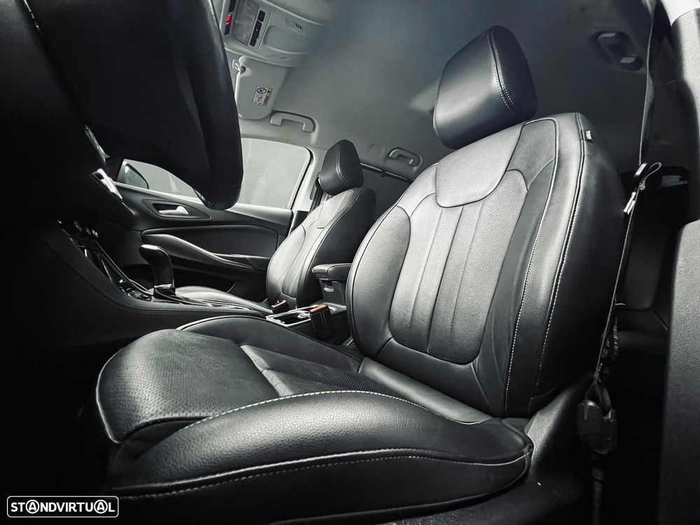Opel Grandland X 1.2 T Ultimate AT - 38