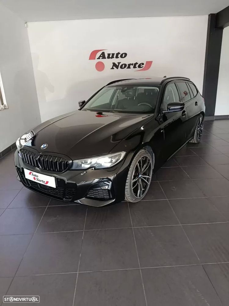 BMW 320 d Pack Desportivo M Auto - 1